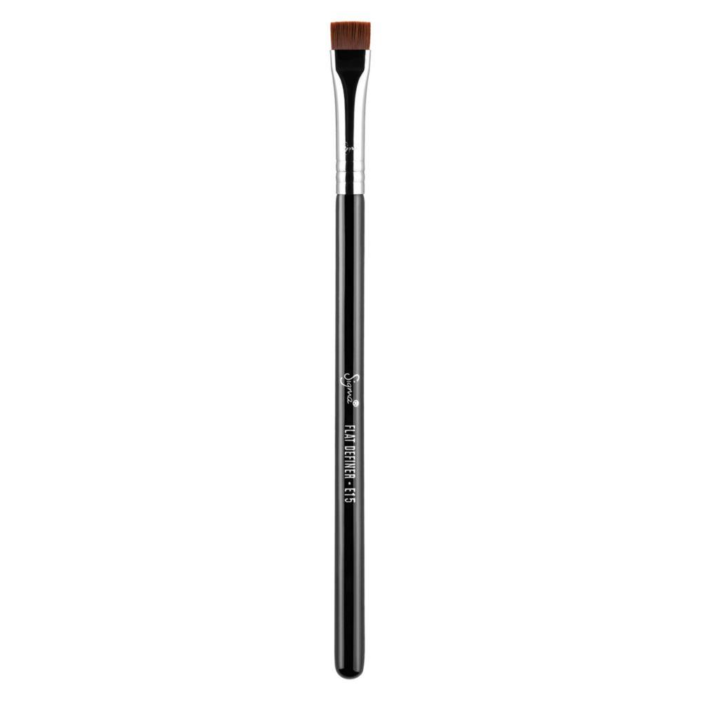 E15 Flat Definer Brush