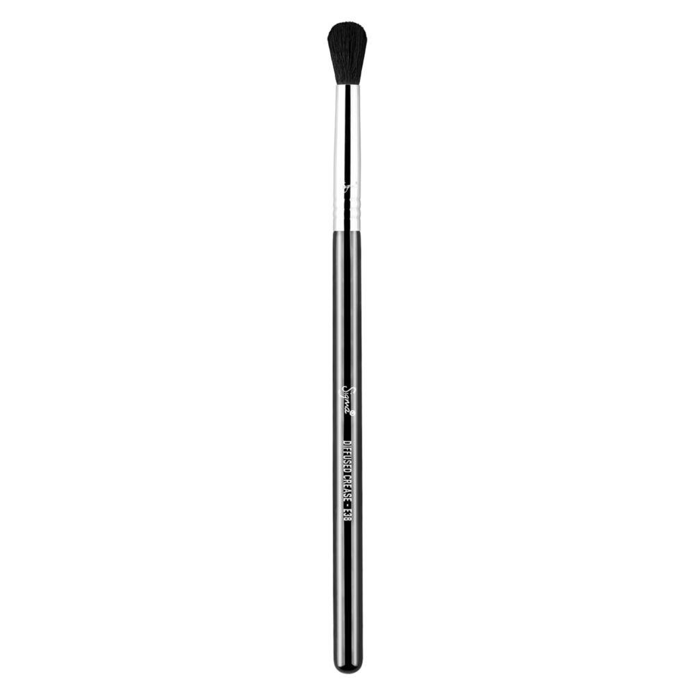 E38 Diffused Crease Brush