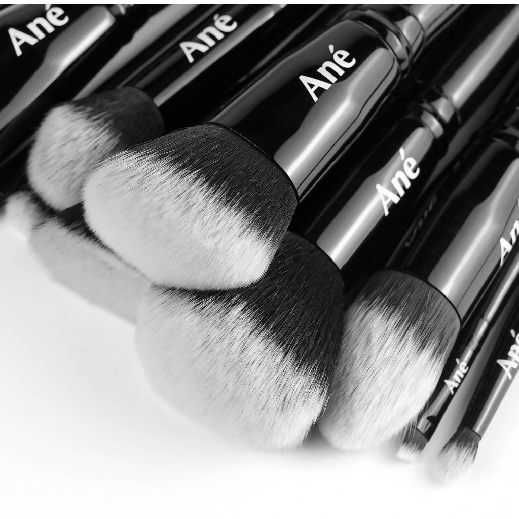 Flawless Finish Vegan Makeup Brush Set
