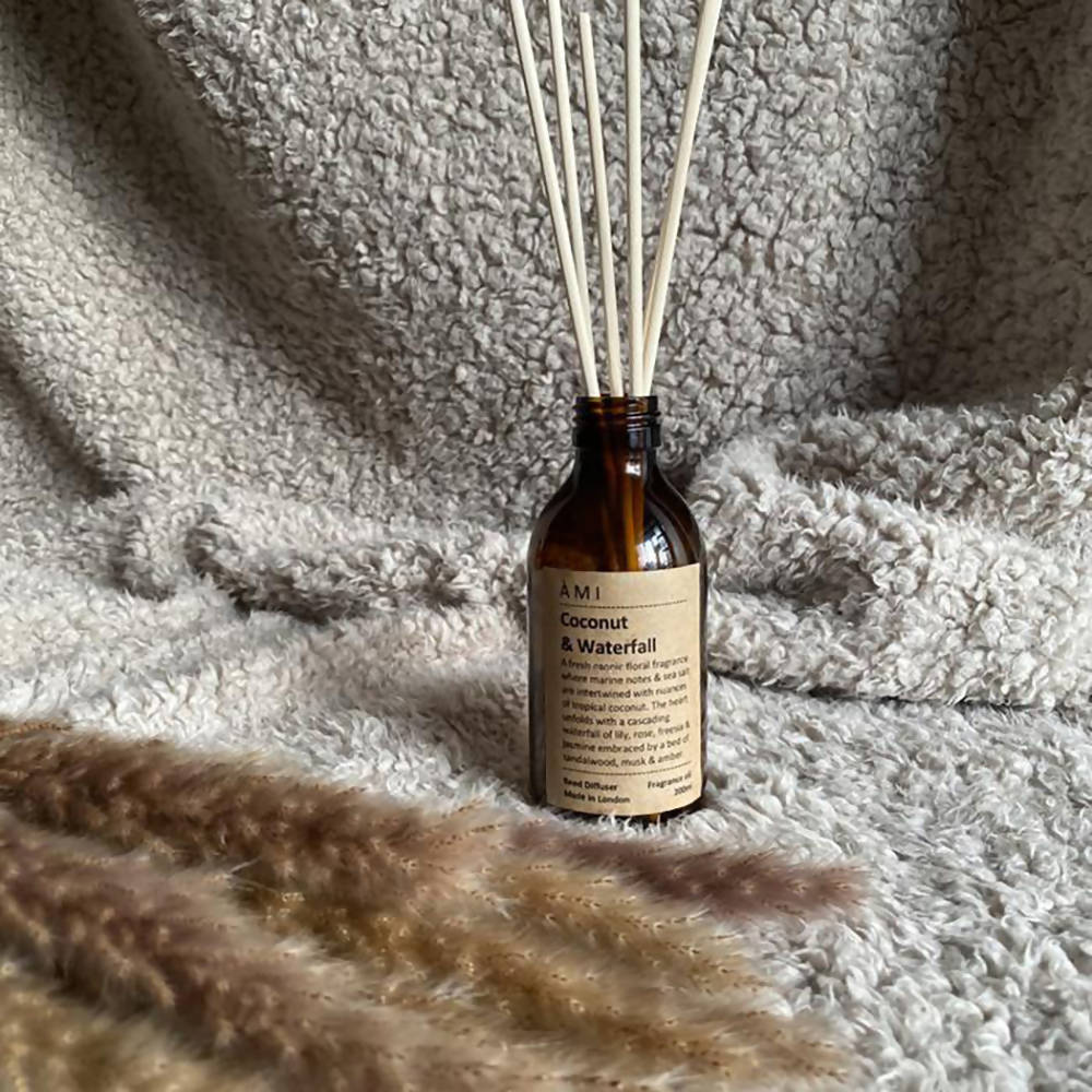 COCONUT & WATERFALL REED DIFFUSER